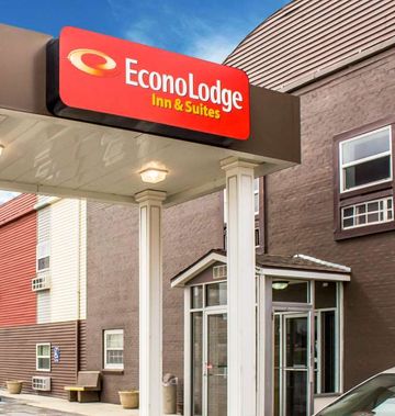 Econo Lodge Inn and Suites Walnut