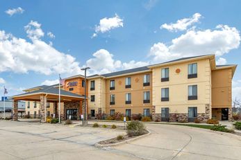 Comfort Inn & Suites