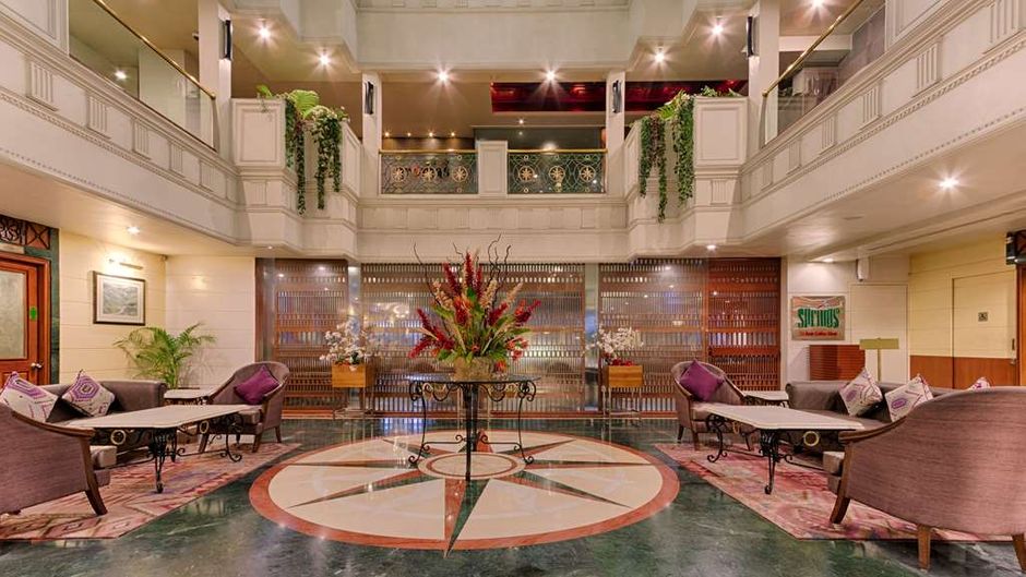 Quality Hotel DV Manor Lobby