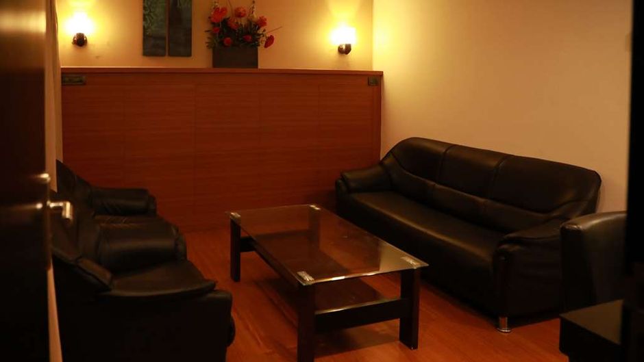 Quality Inn Bez Krishnaa Room