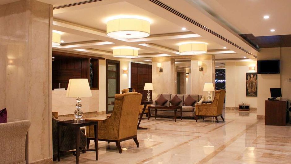 Quality Inn VIHA Lobby