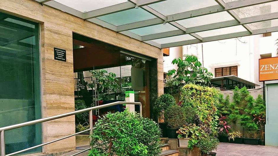 Quality Inn Mint Exterior