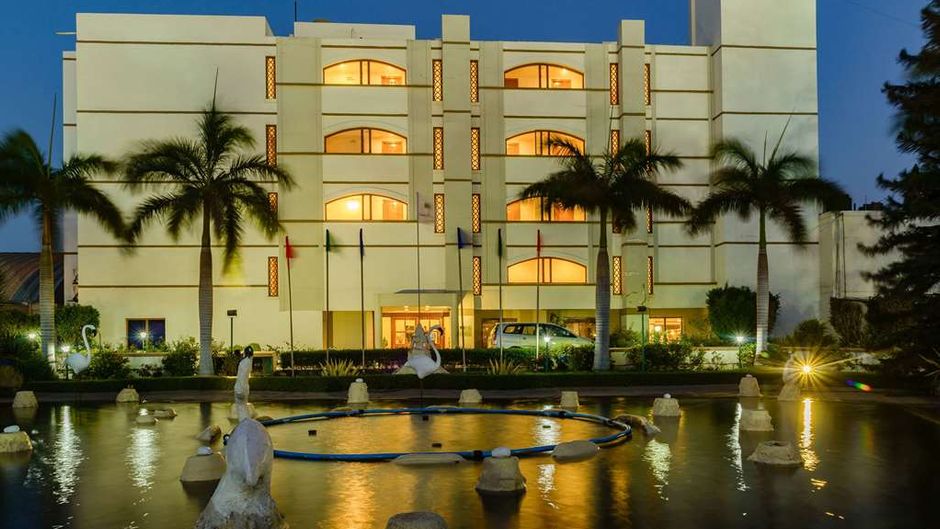Quality Inn Palms Exterior