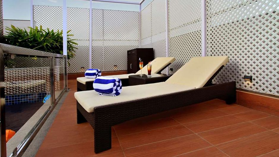 Comfort Inn Bangalore Pool
