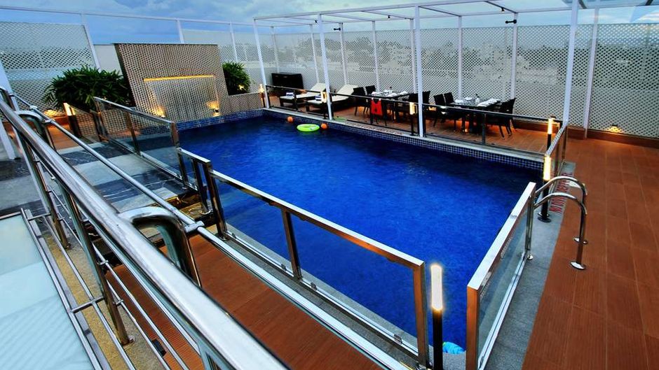 Comfort Inn Bangalore Pool