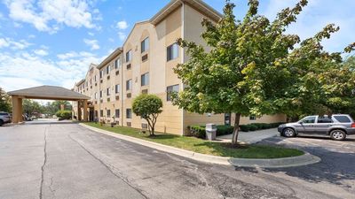 Comfort Suites