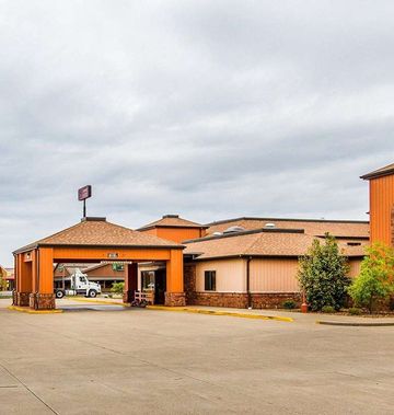 Quality Inn and Suites Marion
