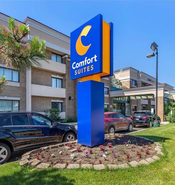 Comfort Suites