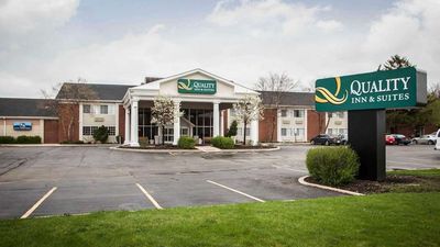 Quality Inn & Suites St Charles