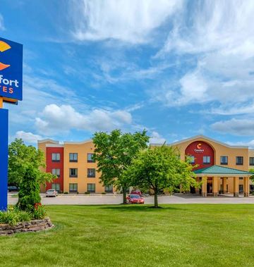 Comfort Suites