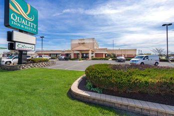 Quality Inn & Suites