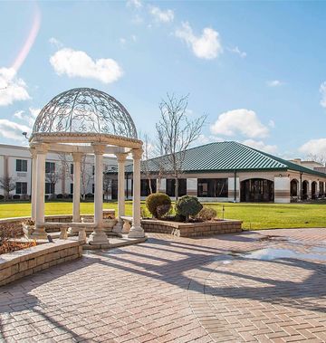 Clarion Inn Elmhurst - Oakrbook