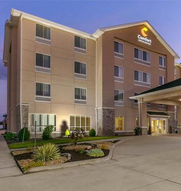 Comfort Inn and Suites Marion I-57