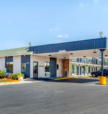 Econo Lodge Shorewood