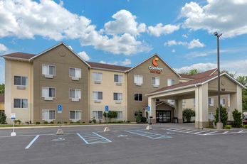 Comfort Suites