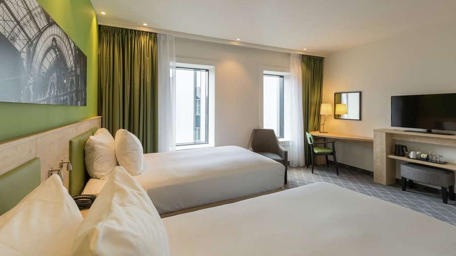 Hampton by Hilton Antwerp Central Station Room