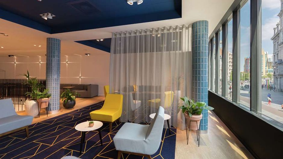 Hampton by Hilton Antwerp Central Station Lobby