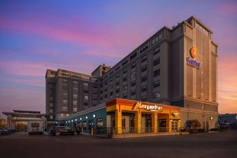 Comfort Inn & Suites Logan Intl Apt