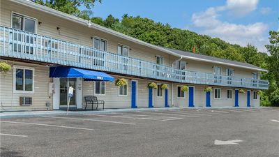 Econo Lodge Lee