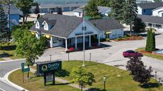 Quality Inn & Suites Mackinaw City
