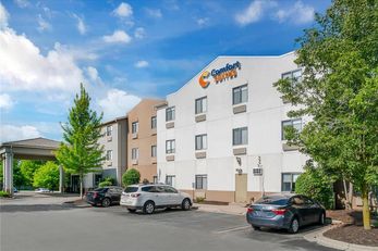 Comfort Suites