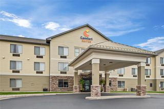 Comfort Suites