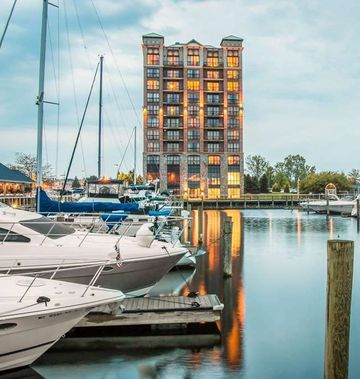 Shoreline Inn & Conf Ctr, Ascend Hotel