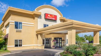 Quality Inn & Suites Ann Arbor Hwy 23