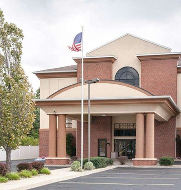 Quality Inn & Suites, Niles
