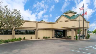 Quality Inn and Suites Monroe