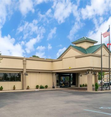 Quality Inn and Suites Monroe
