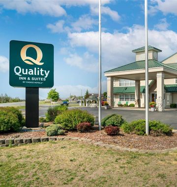 Quality Inn and Suites Manistique