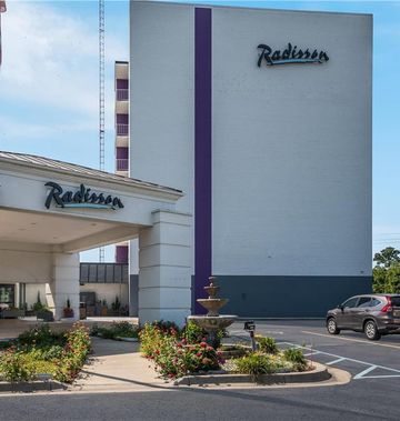 Radisson Grand Rapids Riverfront