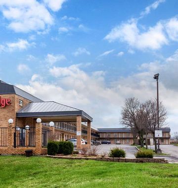 Econo Lodge Belton - Kansas City South