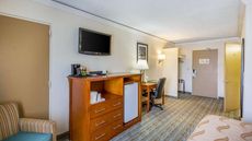Quality Inn & Suites East