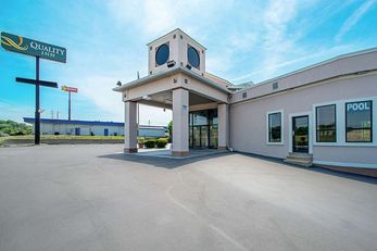 Quality Inn Near Six Flags