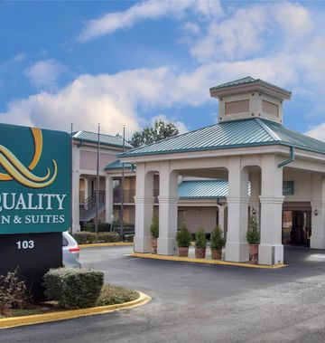 Quality Inn and Suites Clinton Jackson West