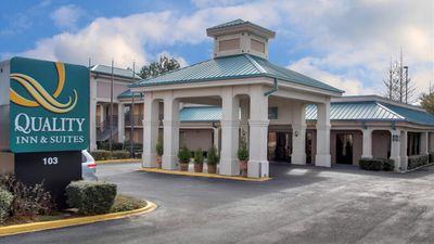 Quality Inn and Suites Clinton Jackson West