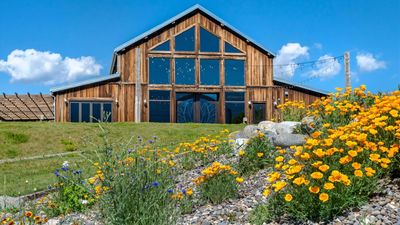 Yellowstone Valley Lodge, Ascend Collect