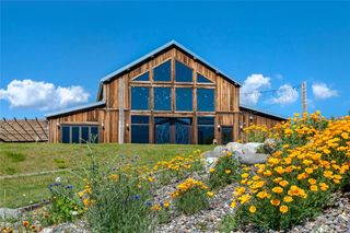 Yellowstone Valley Lodge, Ascend Collect