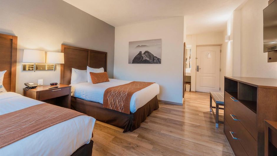 Comfort Inn Monterrey Valle Suite