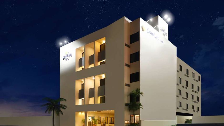 Comfort Inn Tampico Exterior