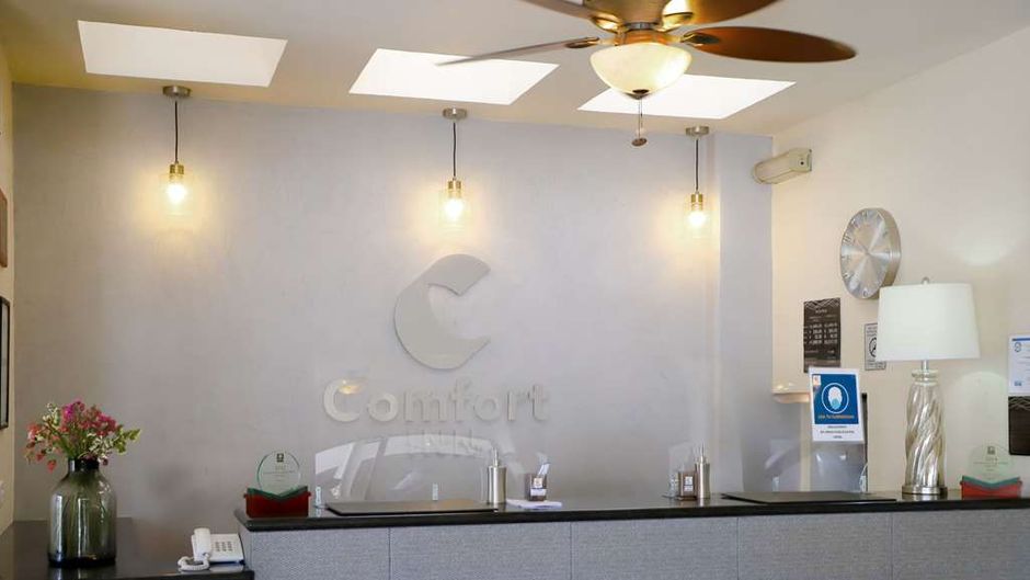 Comfort Inn Tampico Lobby
