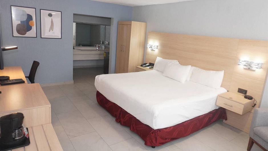 Quality Inn Room