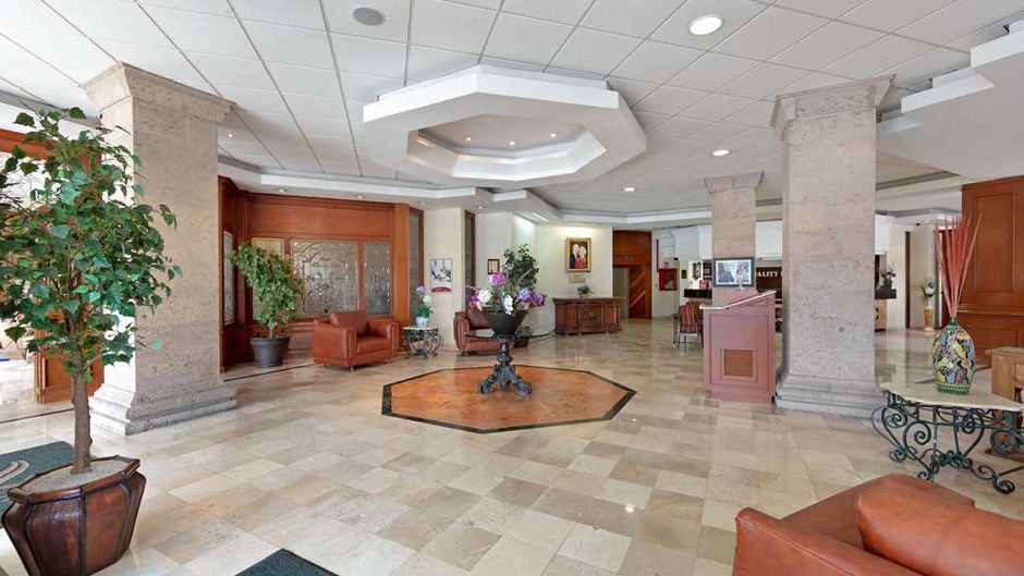 Quality Inn Aguascalientes Lobby