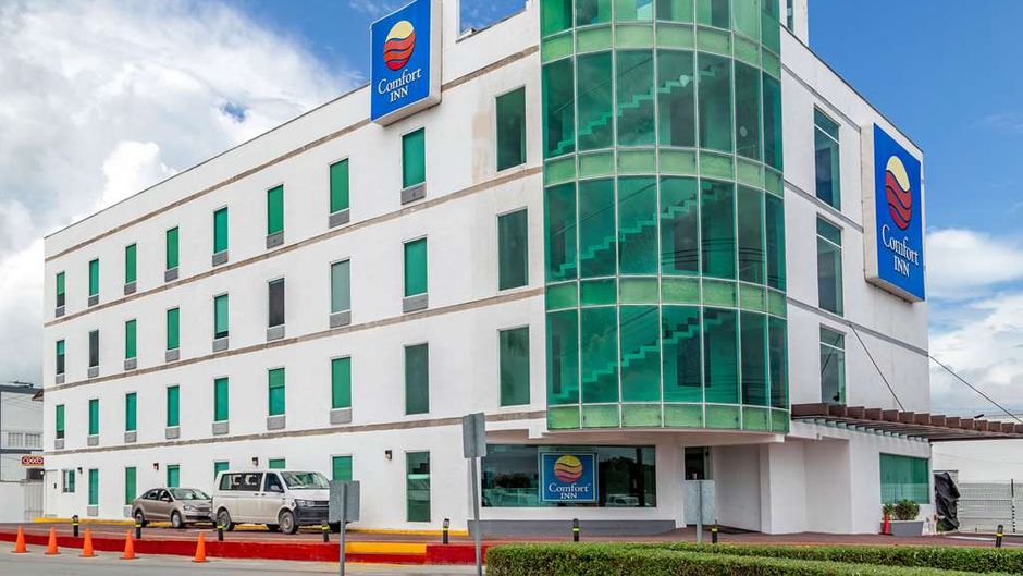 Comfort Inn Cancun Aeropuerto Exterior
