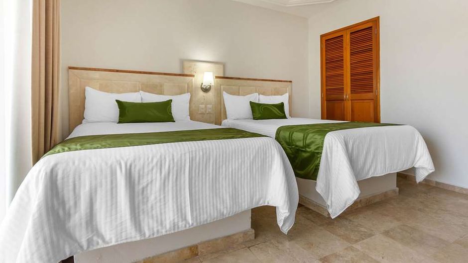 Quality Inn Mazatlan Room