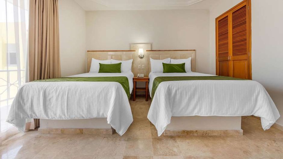 Quality Inn Mazatlan Room