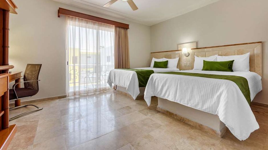 Quality Inn Mazatlan Room