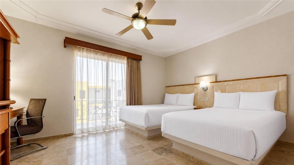 Quality Inn Mazatlan Room
